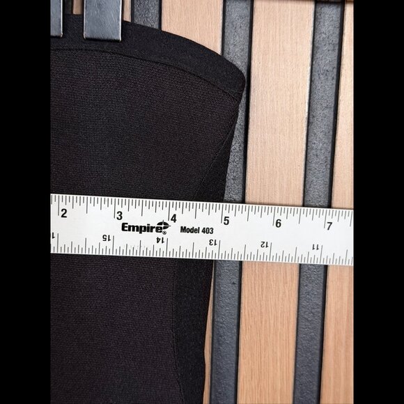 Gymshark Black Knee Sleeve Mediums 5mm - Picture 5 of 9